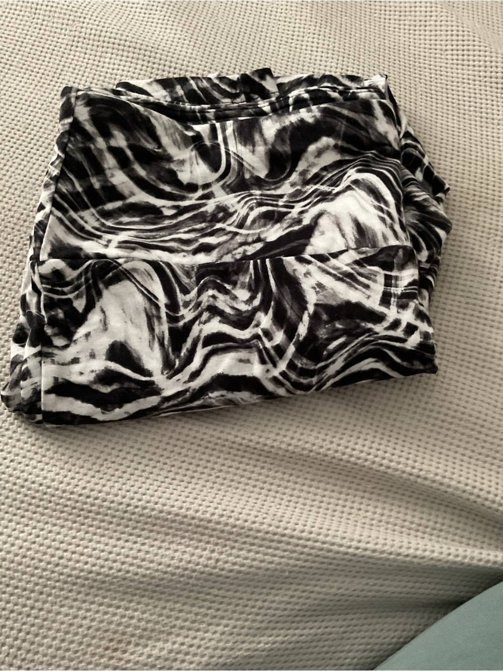 Terra & Sky Black and White Marble Leggings